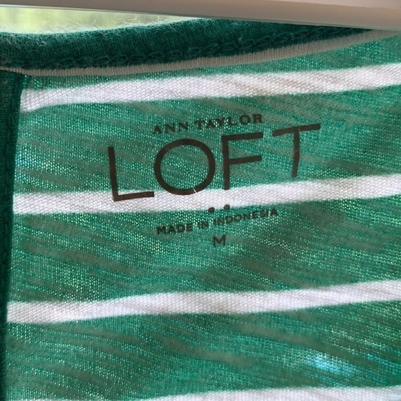 Women’s top - 4 for $20 - Picture 2 of 3